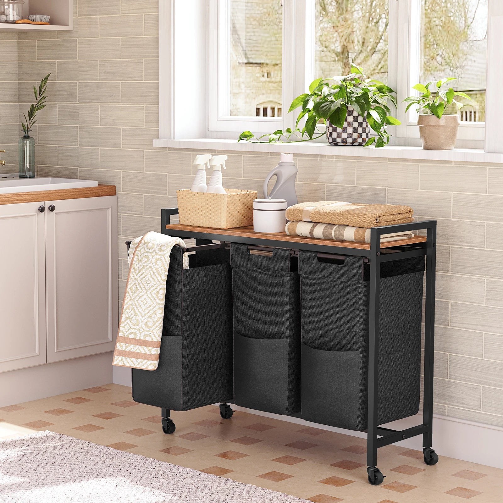 HOOBRO Wäschekorb mit 3 Fächern – 3 × 40 L, Deckel & Rollen, Wäschesortierer
